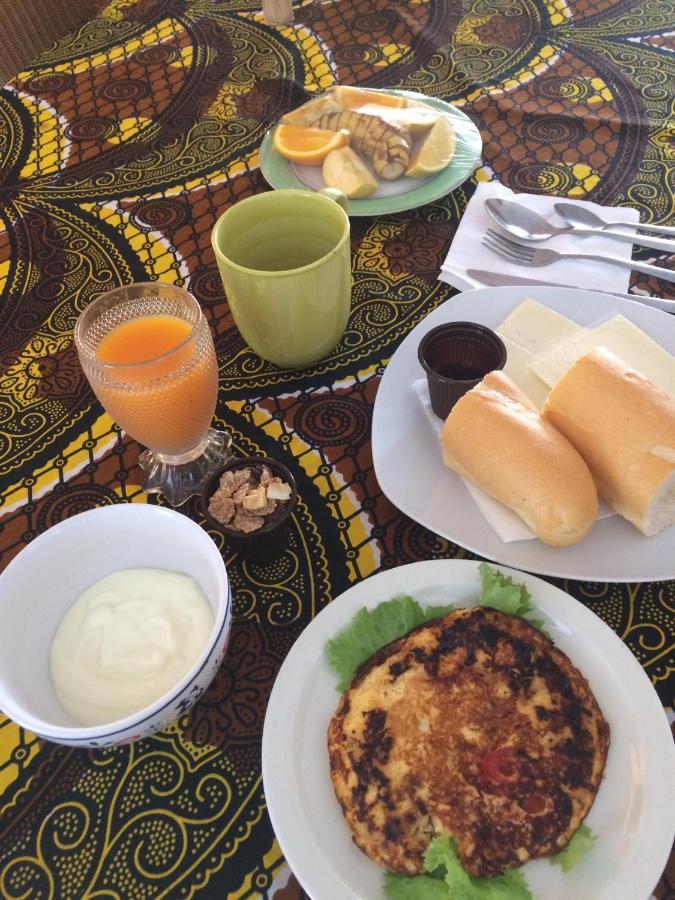 Anns Guesthouse Bakaugambia Zewnętrze zdjęcie