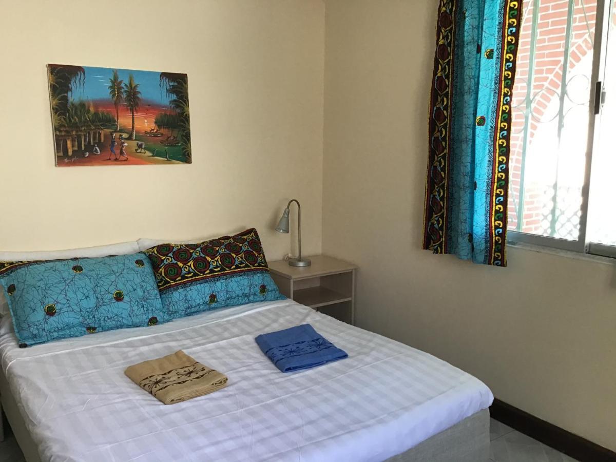 Anns Guesthouse Bakaugambia Zewnętrze zdjęcie