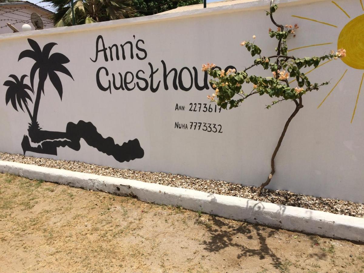 Anns Guesthouse Bakaugambia Zewnętrze zdjęcie
